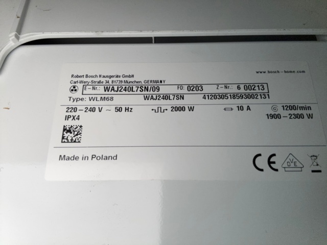 1546079-9 2 washing machines and dryers - Bosch / Electrolux