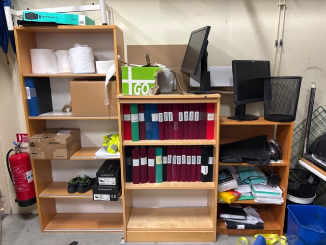 1546076-7 Collection with shelves, desks, shutter cabinets, decks and chairs, etc.
