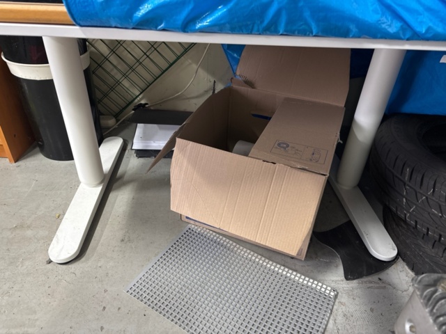 1546076-9 Collection with shelves, desks, shutter cabinets, decks and chairs, etc.