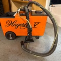 1546081-9 4 bookshelves, 1 vacuum cleaner, Textile vacuum cleaner