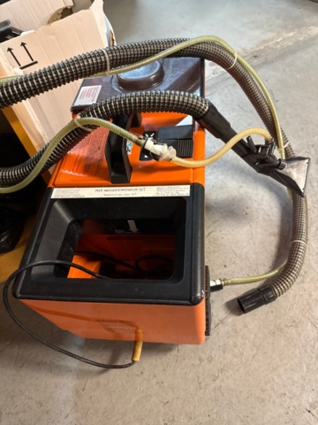 1546081-10 4 bookshelves, 1 vacuum cleaner, Textile vacuum cleaner
