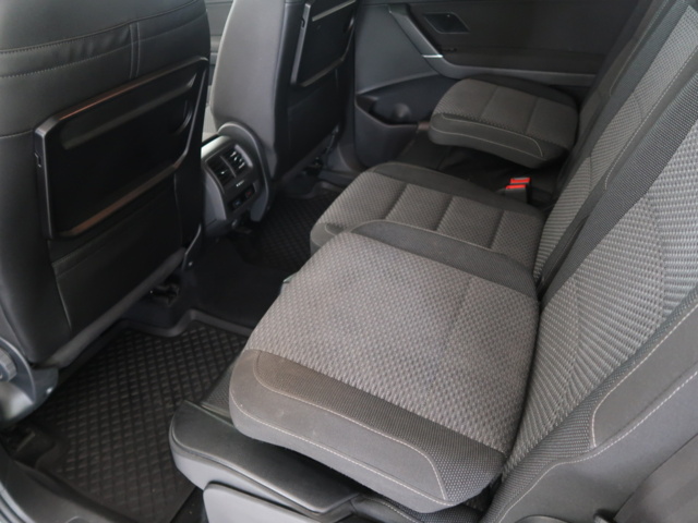 1070470-11 Volkswagen Touran 7-seater 2.0 TDI DPF SCR BMT DSG Sequential, 150hp, 2016
