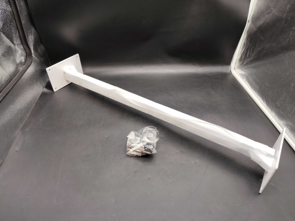 1528949-1 Wall bracket, 4 pcs - AVPro, 750 mm