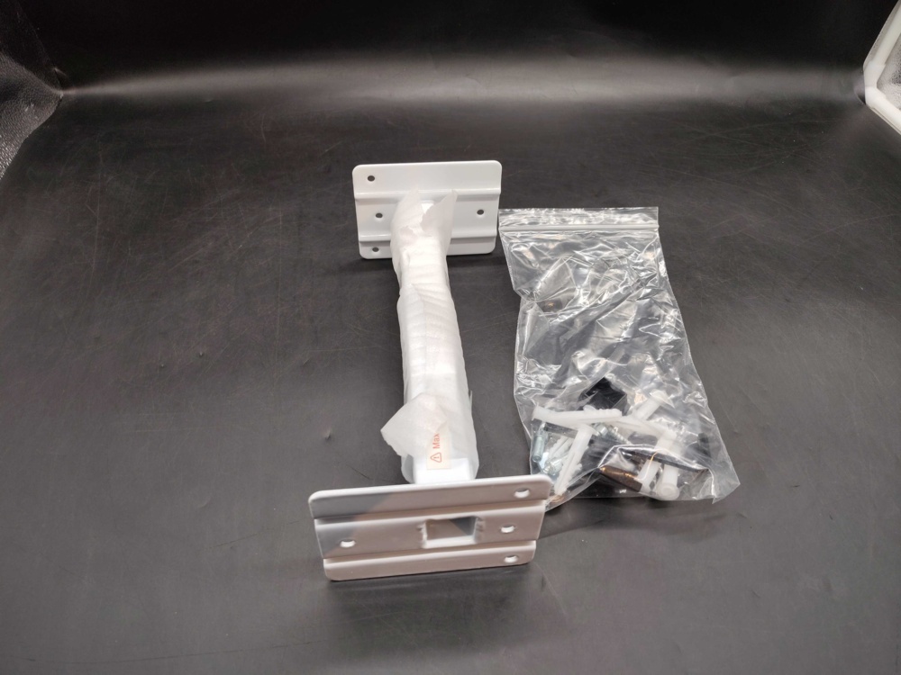 1551525-1 Wall bracket, 10 pcs - AVPro, 230 mm