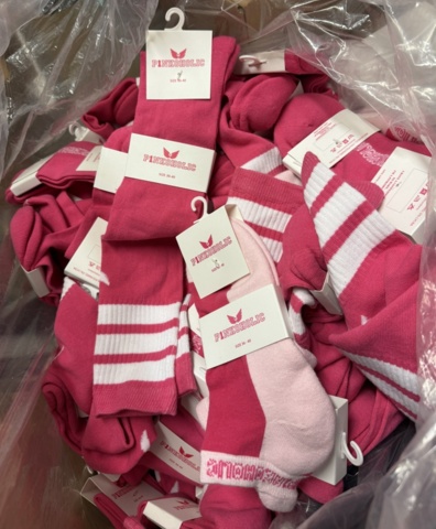 1551268-8 Klädparti - Pinkoholic, dam-, herr- och barnkläder