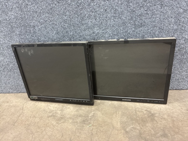 2 st Bildskärmar Samsung SMT-1934 & SMT-1922P
