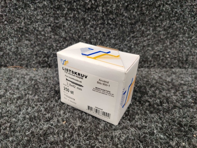 1551854-3 7000 pcs. Strip screws for wood to wood/sheet metal 3.8x42mm, Arne Thuresson