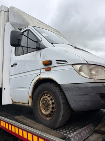 1551883-18 Mercedes-Benz Sprinter 316 CDI 2003 (rep. item, 22677 miles, automatic)