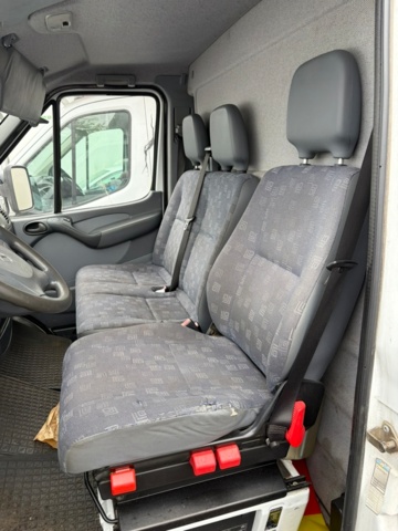 1551883-24 Mercedes-Benz Sprinter 316 CDI 2003 (rep. item, 22677 miles, automatic)