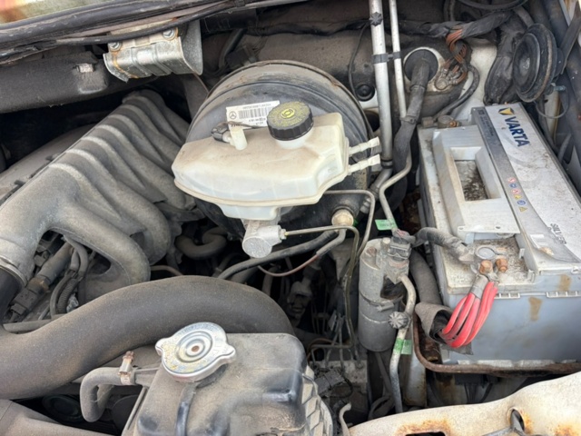 1551883-28 Mercedes-Benz Sprinter 316 CDI 2003 (rep. item, 22677 miles, automatic)