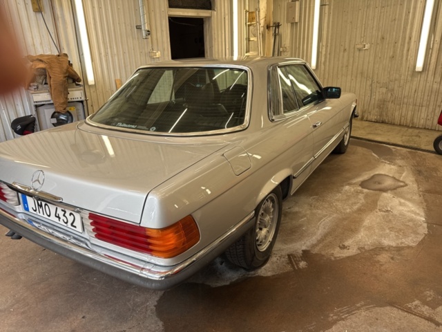 1458426-8 Mercedes-Benz 280 SLC Automatic, 185hp, 1975 Newly painted