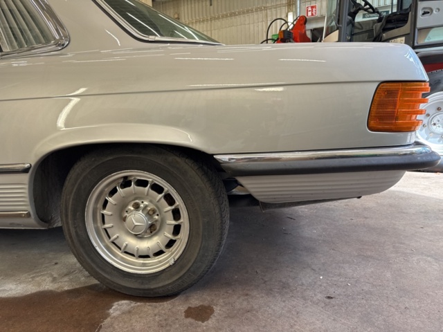 1458426-11 Mercedes-Benz 280 SLC Automatic, 185hp, 1975 Newly painted