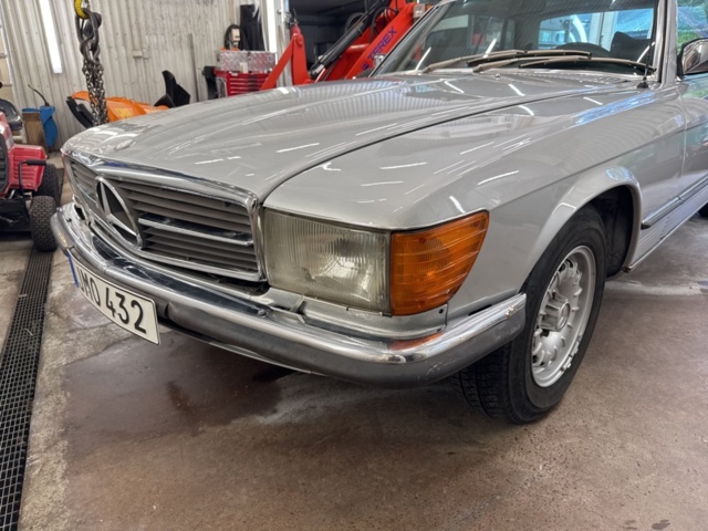 1458426-14 Mercedes-Benz 280 SLC Automatic, 185hp, 1975 Newly painted