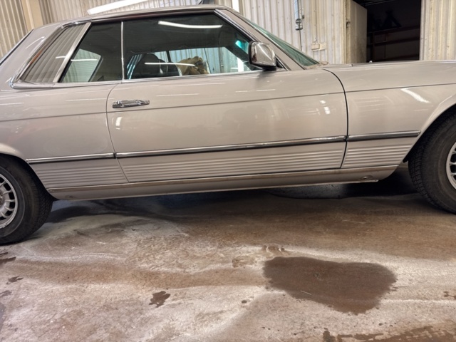 1458426-19 Mercedes-Benz 280 SLC Automatic, 185hp, 1975 Newly painted