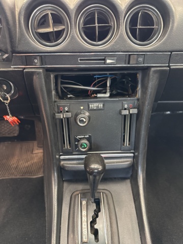 1458426-38 Mercedes-Benz 280 SLC Automatic, 185hp, 1975 Newly painted