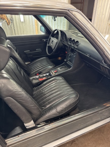 1458426-47 Mercedes-Benz 280 SLC Automatic, 185hp, 1975 Newly painted