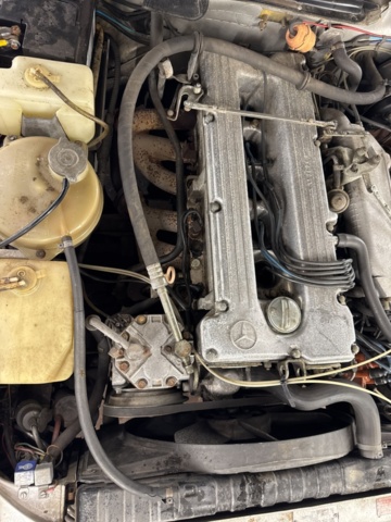 1458426-62 Mercedes-Benz 280 SLC Automatic, 185hp, 1975 Newly painted