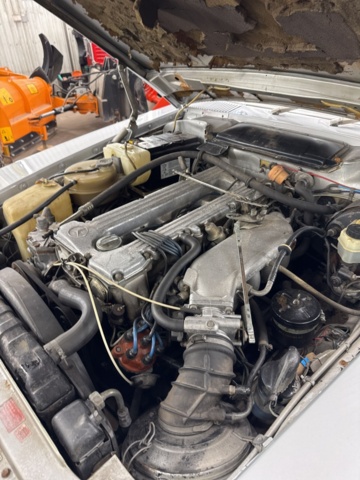 1458426-65 Mercedes-Benz 280 SLC Automatic, 185hp, 1975 Newly painted