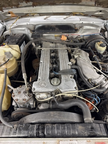 1458426-69 Mercedes-Benz 280 SLC Automatic, 185hp, 1975 Newly painted