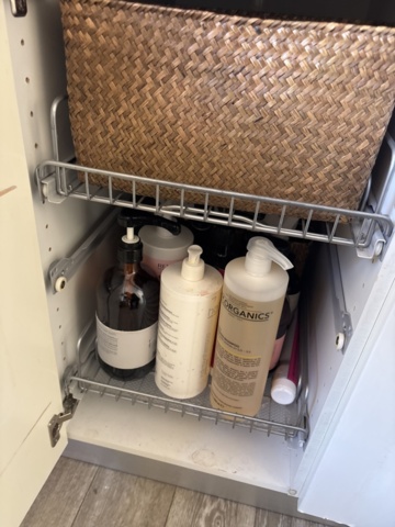 1548827-18 Dubbel schamponeringsstation för frisörsalong