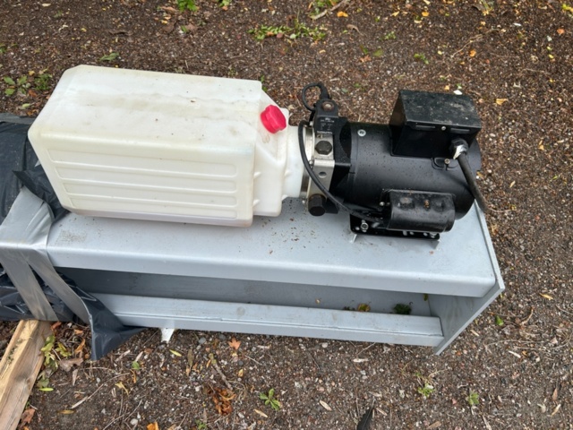 1436428-8 Enpelarlyft flyttbar - SF-M2500