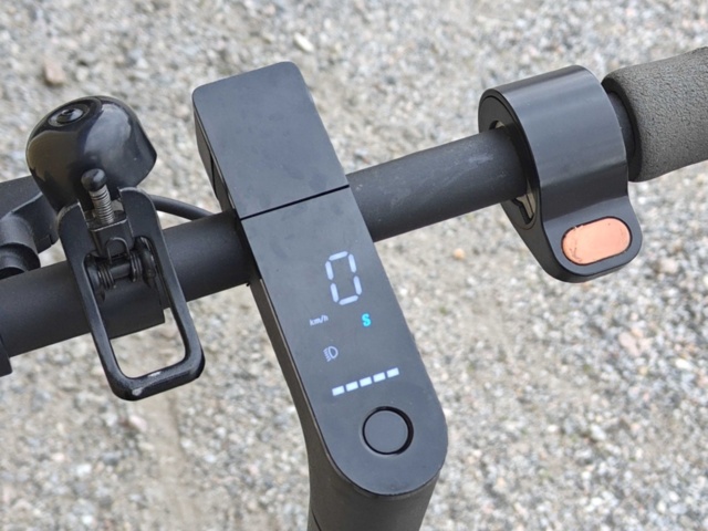 1546500-8 Elkickbike MI Electric scooter