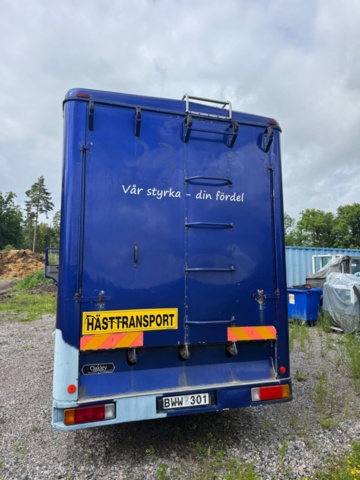 1405947-9 Volvo FL7 4x2 Extended Horse Transport – Space for 6 horses