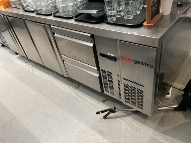 1473518-2 Kylbänk - GGM Gastro