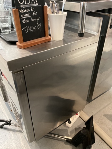 1473518-9 Kylbänk - GGM Gastro