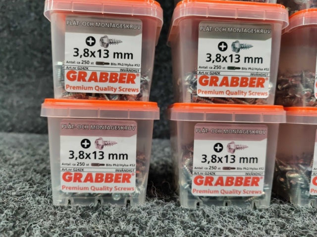 1552182-2 4000 st Plåt- & montageskruv 3.8x13mm, Grabber