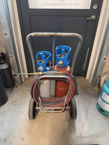 1516135-1 Gassvetsvagn med tillbehör