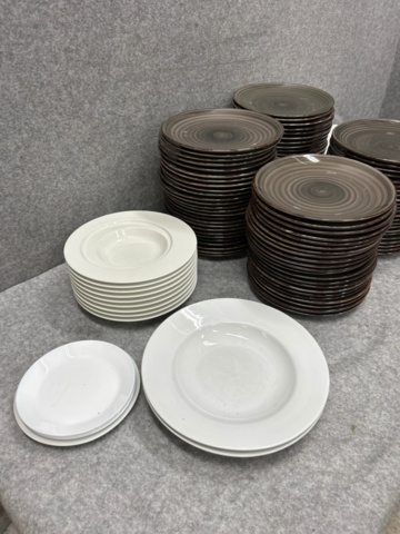 1545863-3 Parti med porslin – Tallrikar, koppar, glas - IKEA, Mega Gastronomi, Exxent
