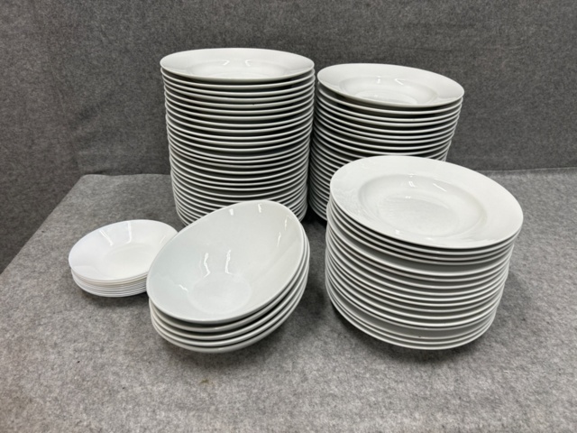 1545863-1 Parti med porslin – Tallrikar, koppar, glas - IKEA, Mega Gastronomi, Exxent