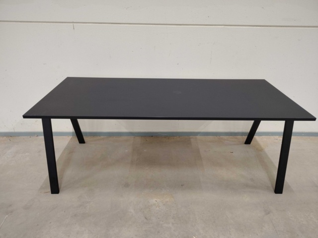 1553933-1 Bord - svart, 190 x 80 x 74 cm