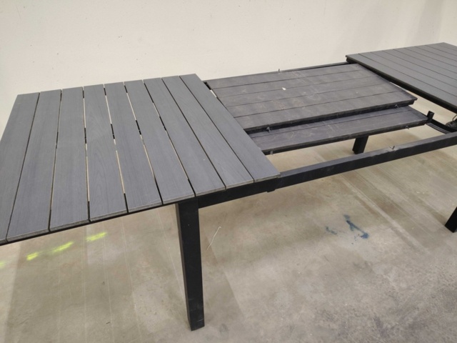 1553932-11 Utdragbart trädgårdsbord - Jutlandia, svart