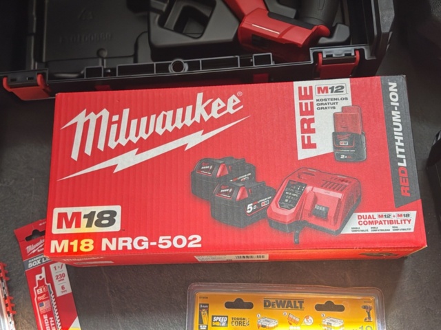 1532983-8 Verktyg, säckkärra, dammsugare, m.m. - Milwaukee, Stanley