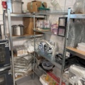 1532972-10 Kökshyllor med innehåll - Engångsförpackningar, förbrukningsmaterial, m.m.