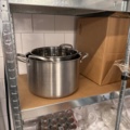 1532972-12 Kökshyllor med innehåll - Engångsförpackningar, förbrukningsmaterial, m.m.