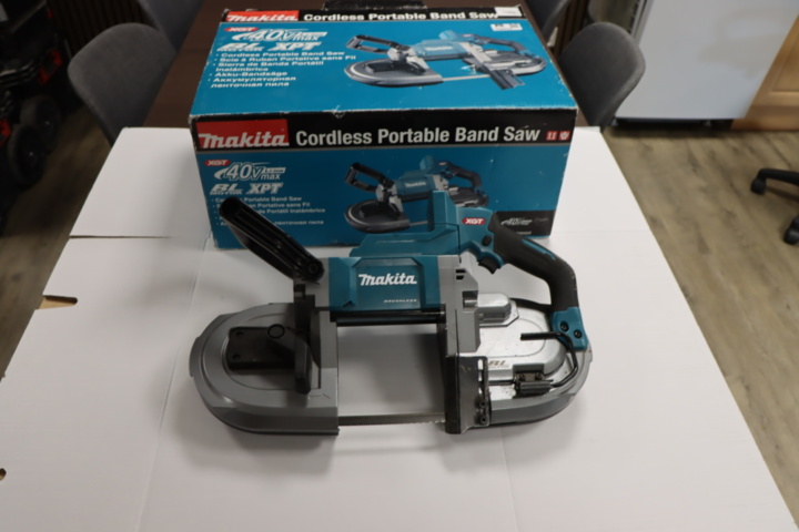 1296034-2 Batteridriven bandsåg - Makita PB002G