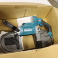 1296034-9 Batteridriven bandsåg - Makita PB002G