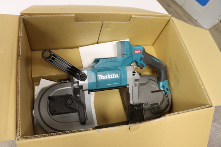 1296034-9 Batteridriven bandsåg - Makita PB002G