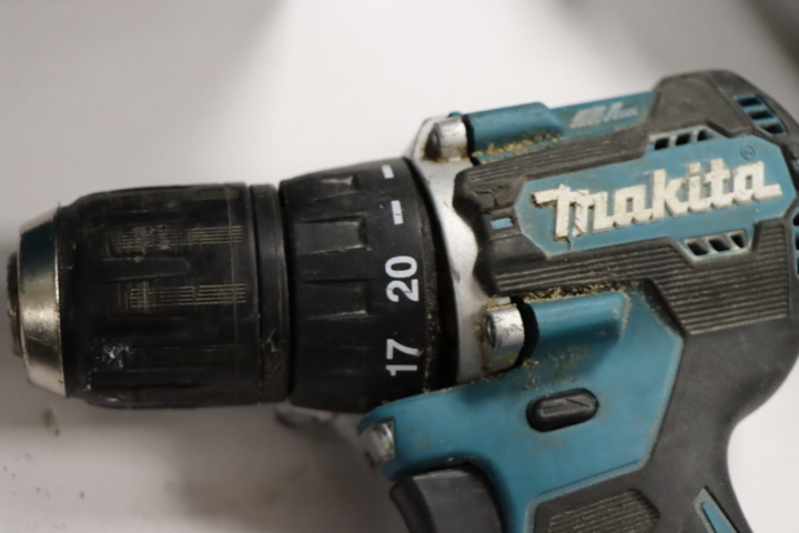 1296035-6 Skruvdragare och tigersåg - Makita