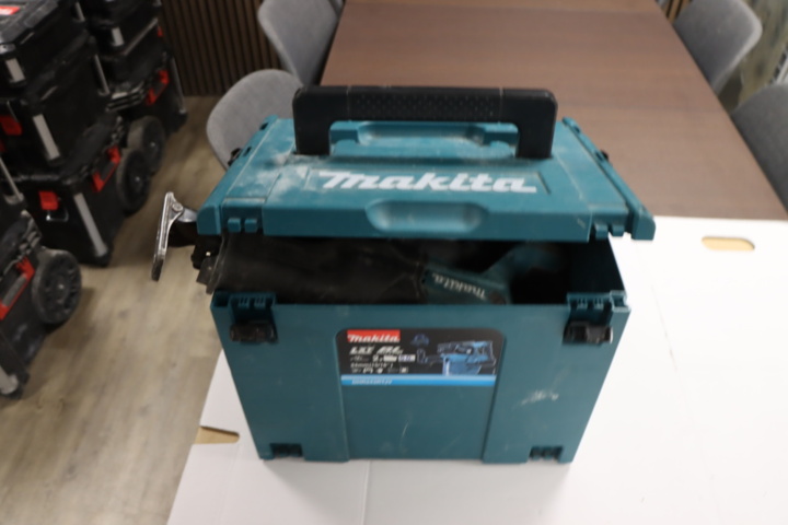1296035-10 Skruvdragare och tigersåg - Makita