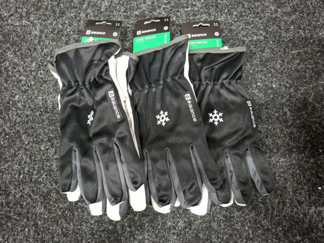 1554010-3 15 pcs Work Gloves Balance Leon Summer & Winter, Size 11