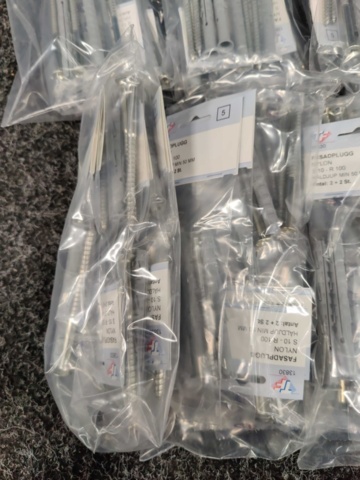 1552316-6 Fasadplugg Nylon S10 - R 100, Thuresson Fastening