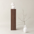 1553765-3 Ramsvik sidobord — MDF, brun. 23 × 23 × 95 cm.