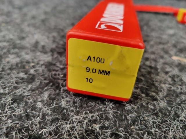 1554197-5 Drills, thread cutting, turning tool holders, etc.