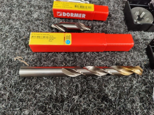 1554197-6 Drills, thread cutting, turning tool holders, etc.
