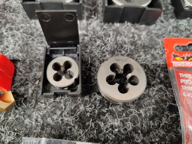 1554197-16 Drills, thread cutting, turning tool holders, etc.