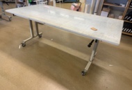 1554209 Work table with cutting mat